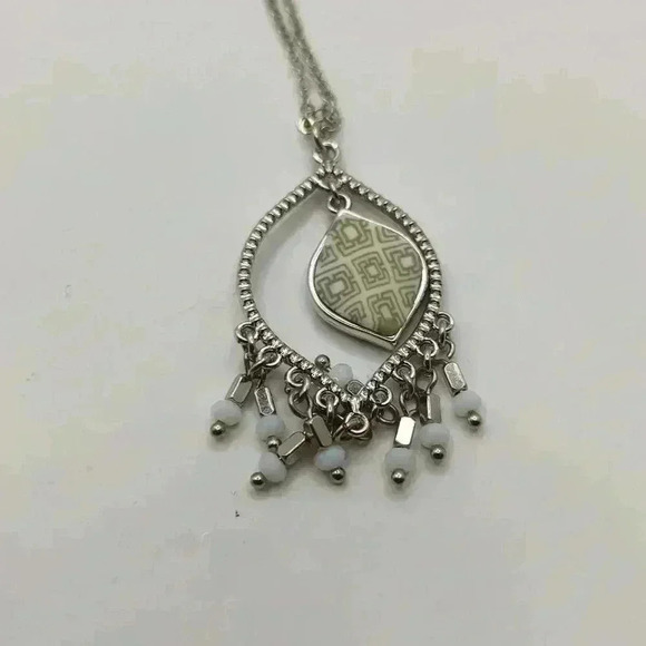 Jil zarah Necklace Green Teardrop silvertone Chain NWT porcelain blue reversible - Picture 3 of 4